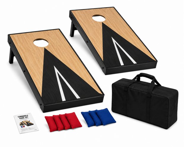 Cornhole set